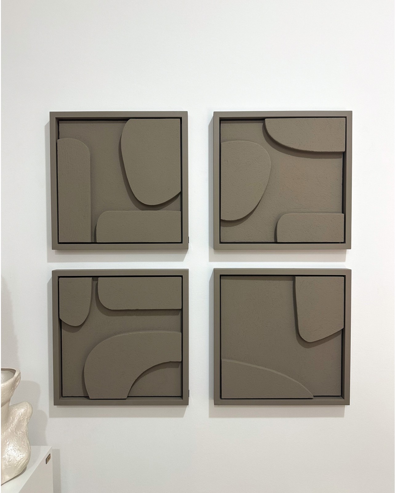 Quad Tableaux Dorelia Grège foncé 95×95 cm